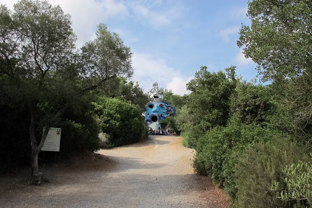 Escultura monumental de mosaicos en Il Giardino dei Tarocchi